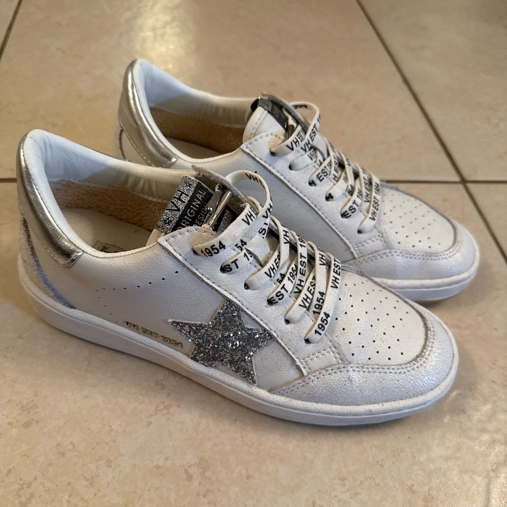 Wrenley Vintage Havana - White/Silver Sneakers